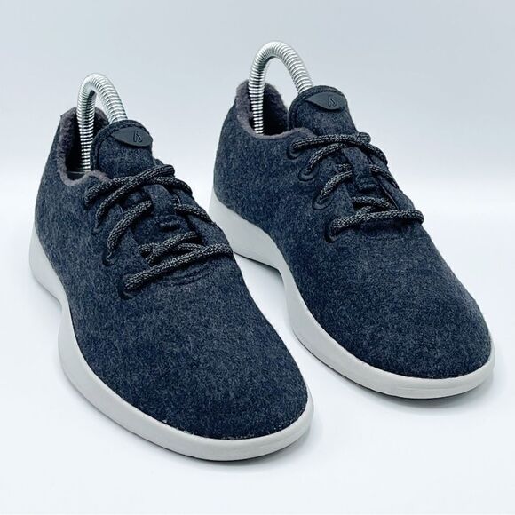 allbirds Woolrunners - size w7 - Picture 1 of 10